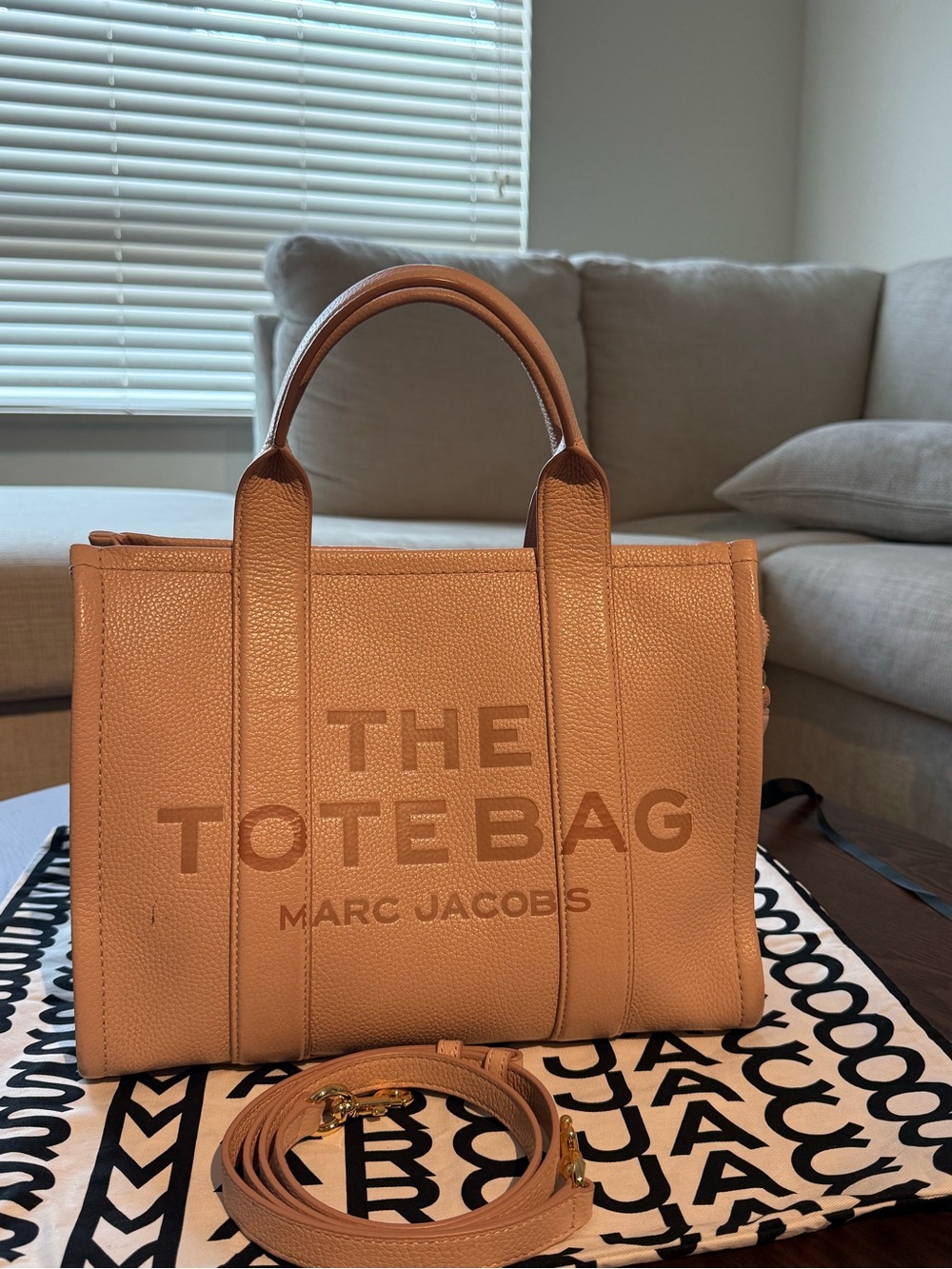Rose Medium Leather Tote